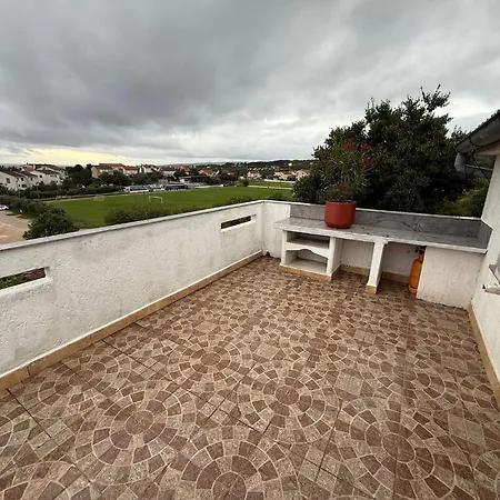 Nada Krk Apartamento Krk Town