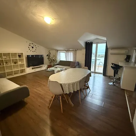 Nada Krk Lägenhet Krk Town